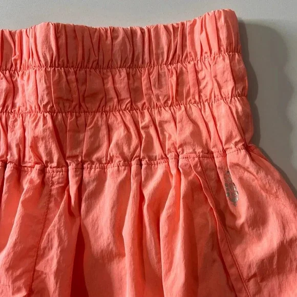 FREE PEOPLE Movement Peach Orange Athletic Running Shorts Women’s Size LARGE GYM - Picture 3 of 3